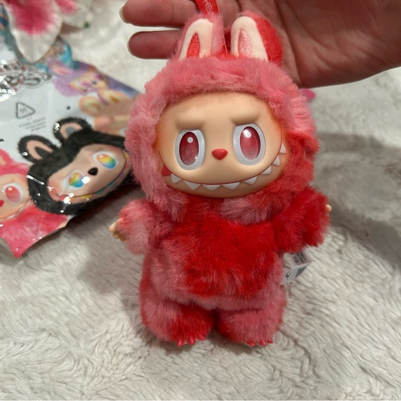 POP MART Labubu Big Into Energy Love - Picture 2 of 7